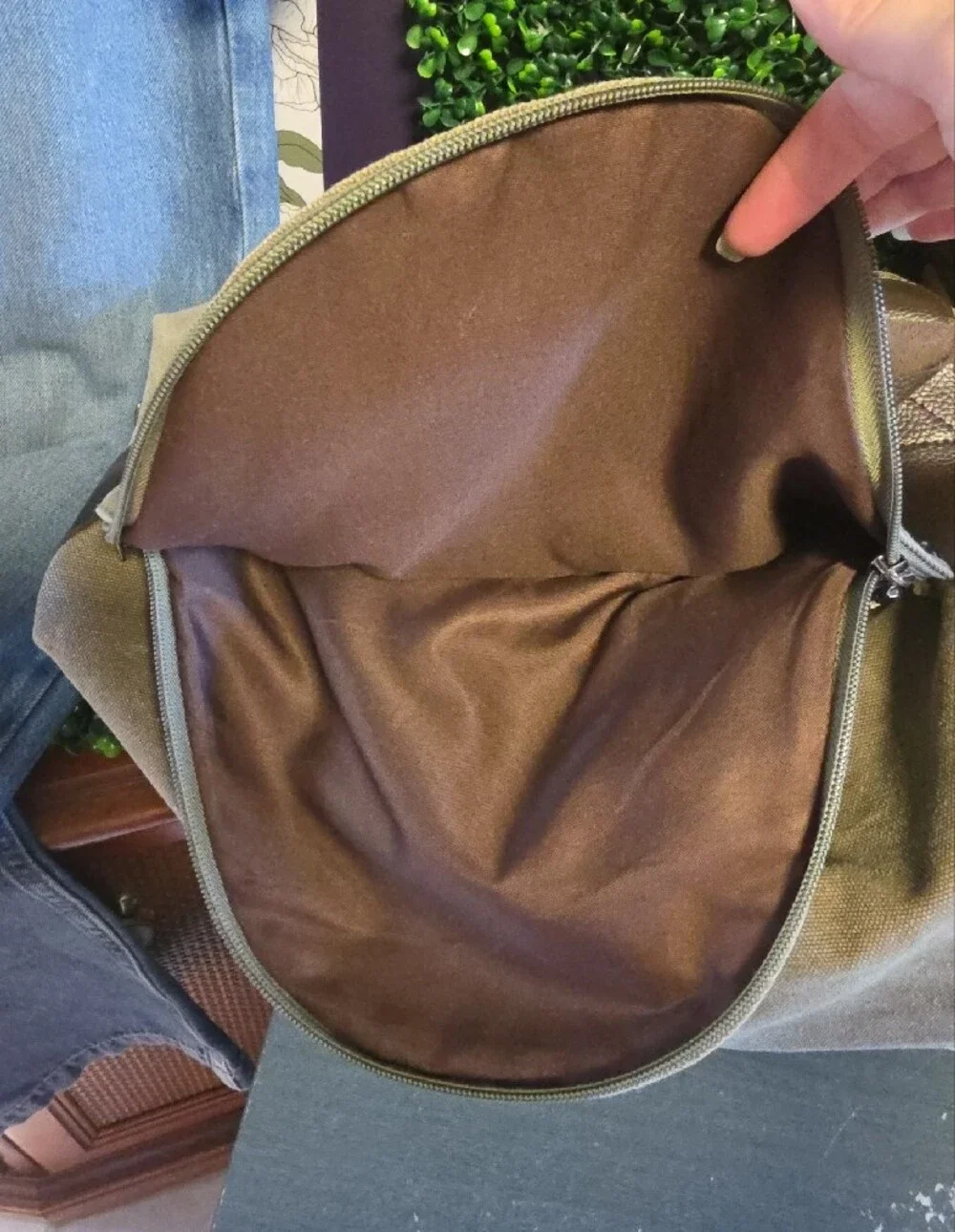 Classic Fashion spacious olive